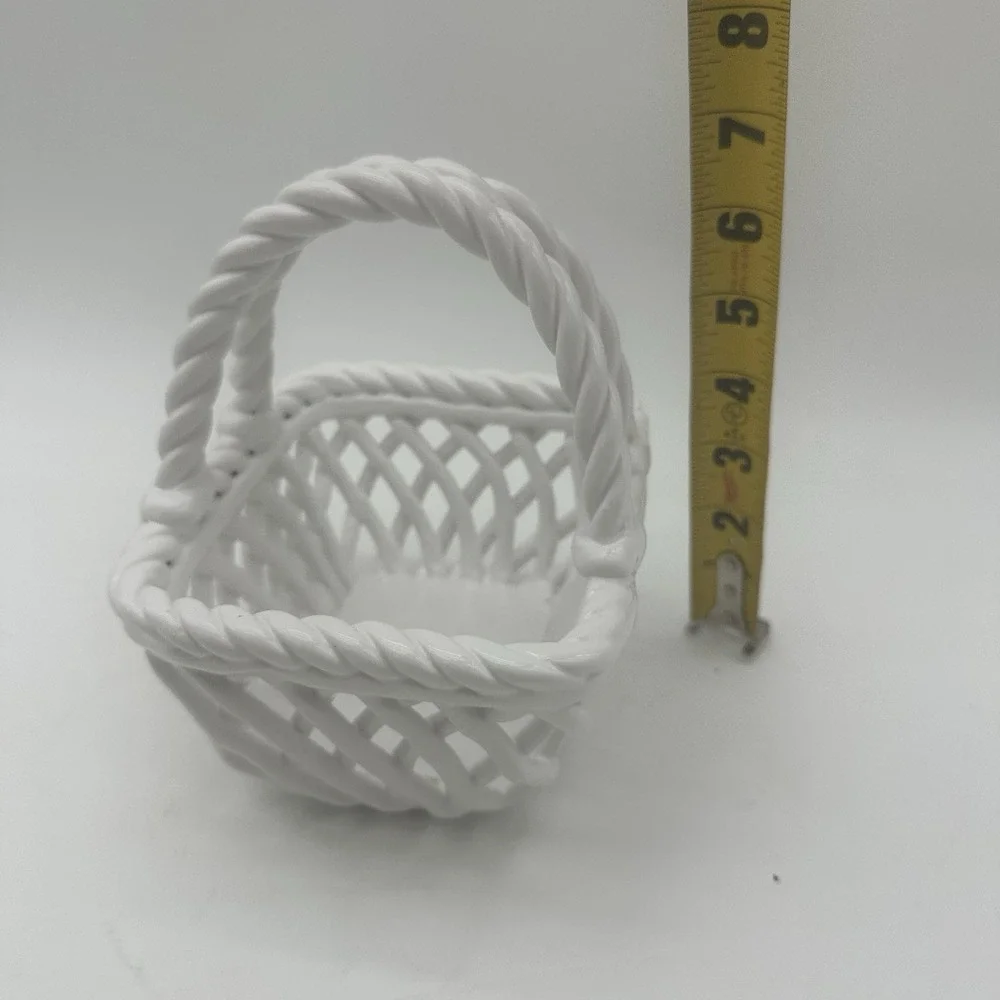 Pier 1 Imports Dolomite Basket White Woven Lattice Braid Farmhouse Cottage Decor